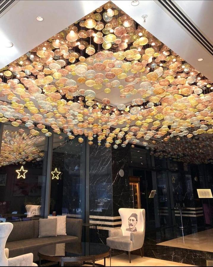 Cher Hotel & Spa Taksim Стамбул Экстерьер фото Ceiling of the lobby